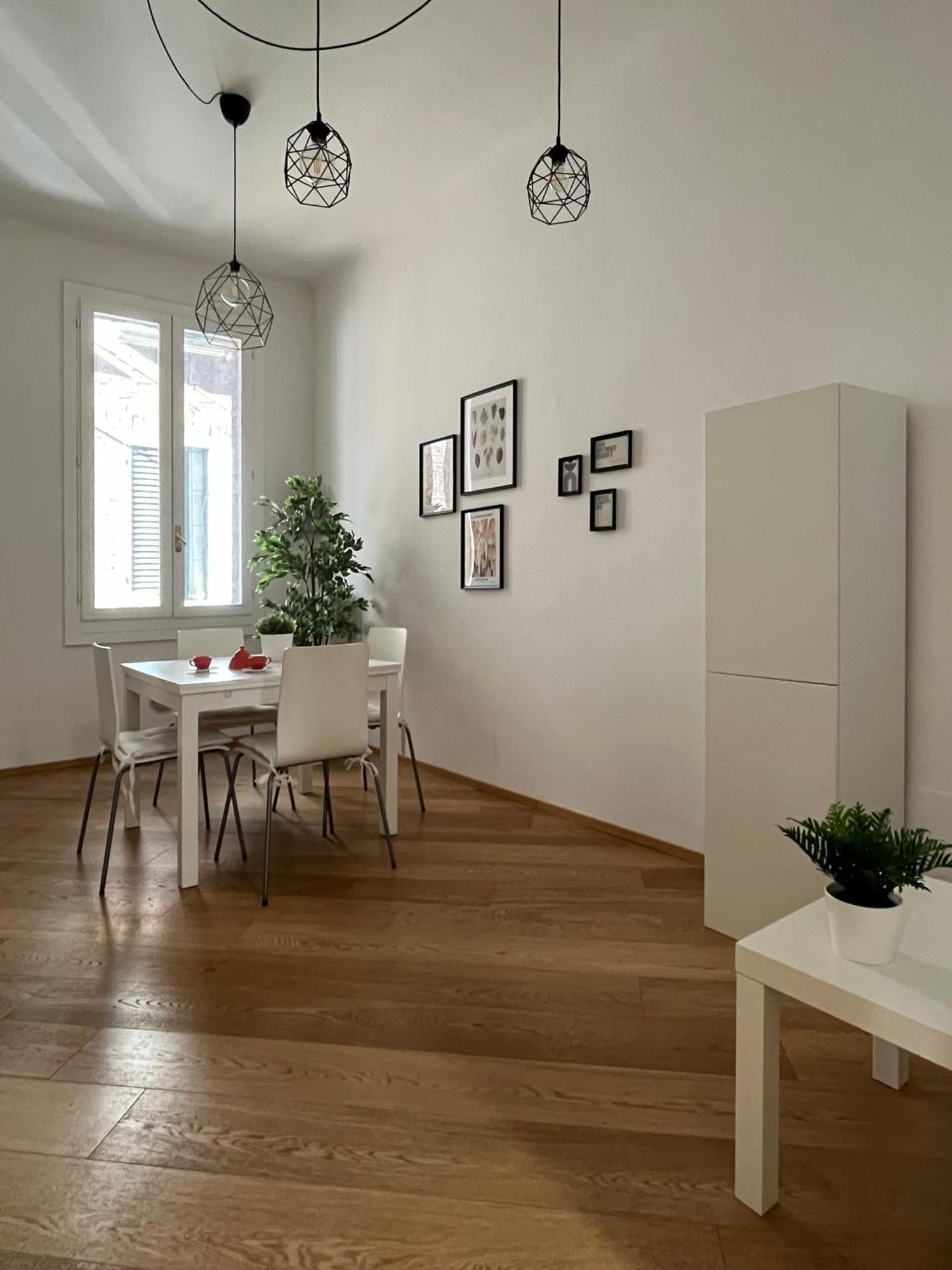 Porta Nova, Bologna By Short Holidays ภายนอก รูปภาพ