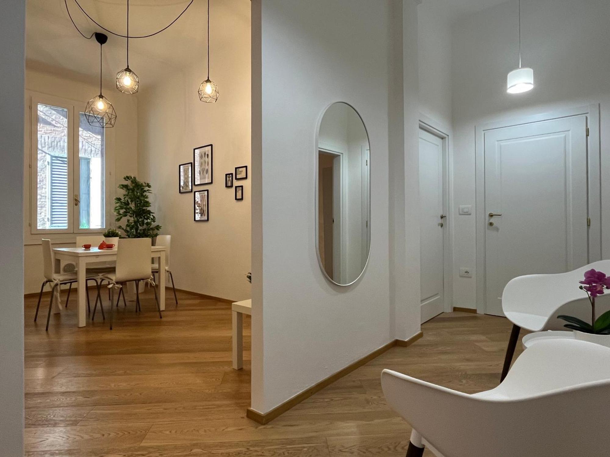 Porta Nova, Bologna By Short Holidays ภายนอก รูปภาพ